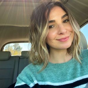 Meet your Posher, Stephanie